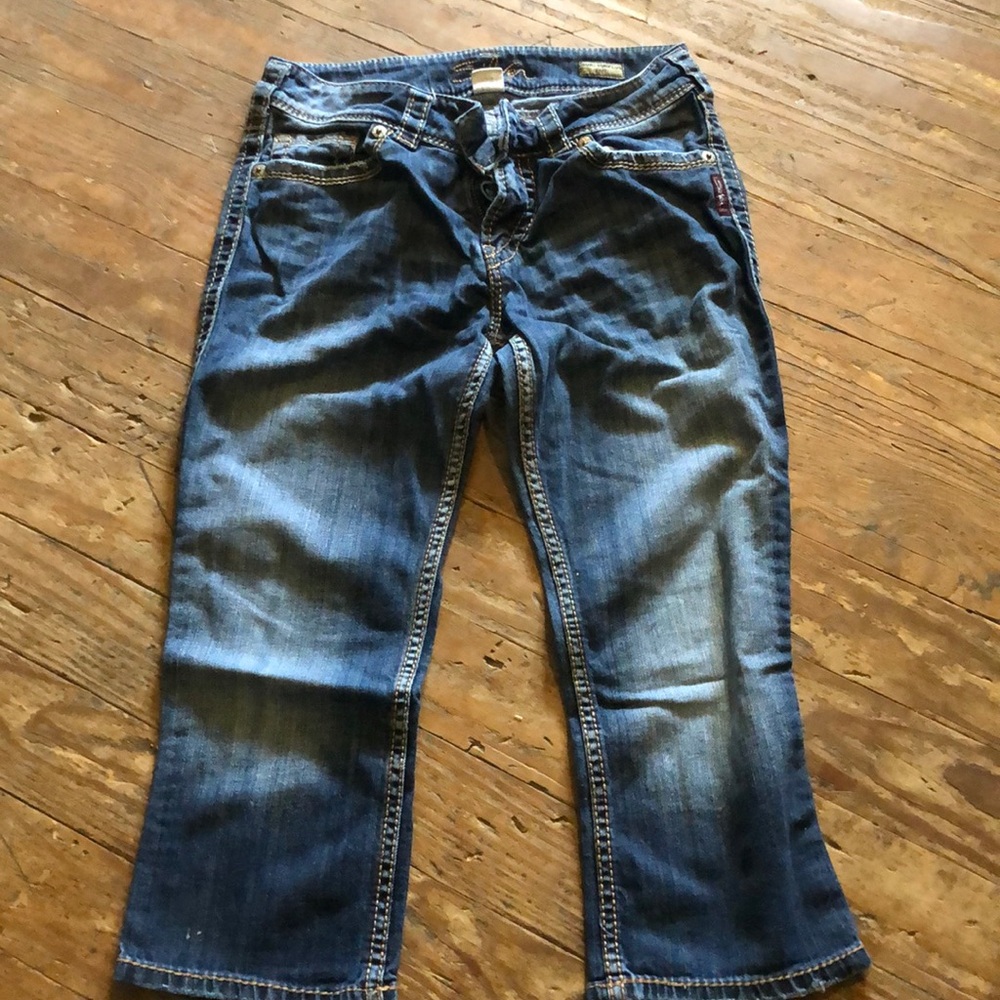 Size 9 silver capris
